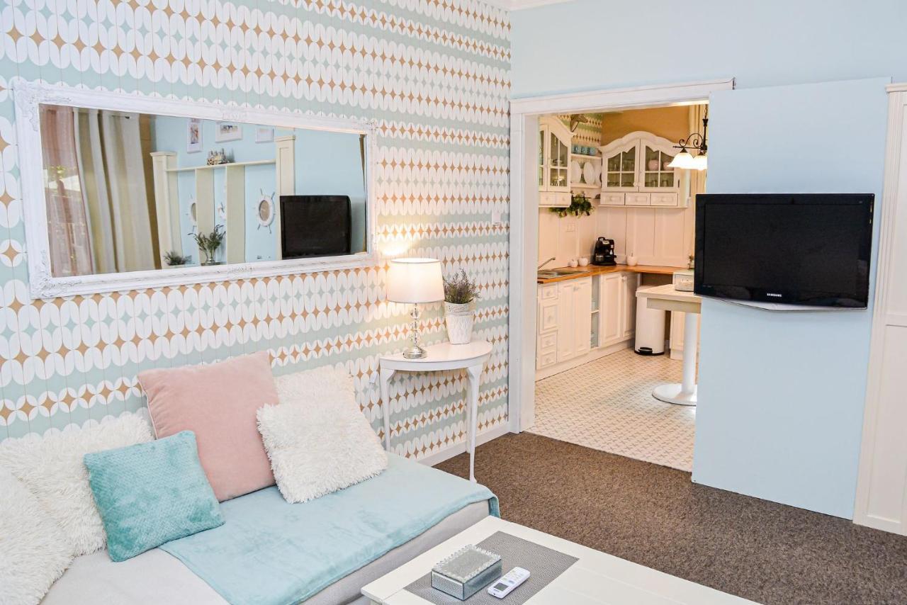 Holly Vendeghaz Appartement Hajdúszoboszló Buitenkant foto