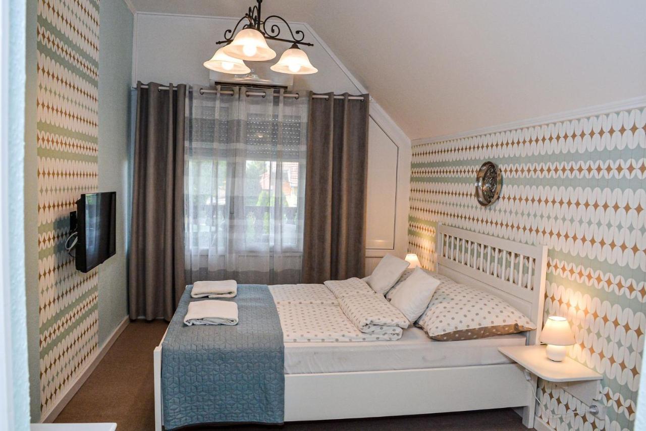 Holly Vendeghaz Appartement Hajdúszoboszló Buitenkant foto